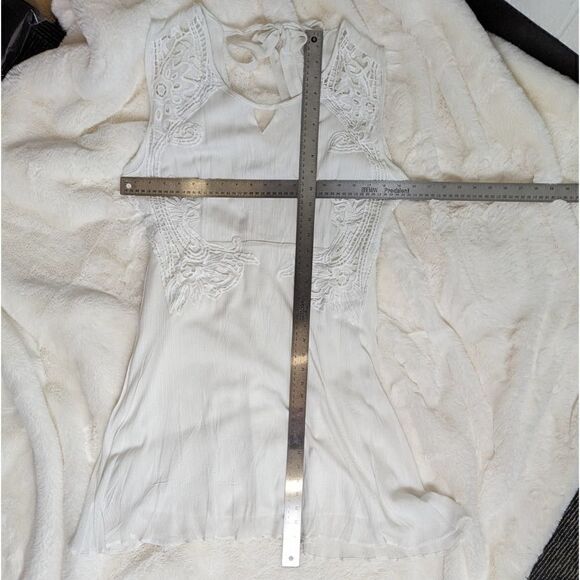 Shoreline White Summer Sun Dress Crochet Accent Sz LG - Picture 9 of 10